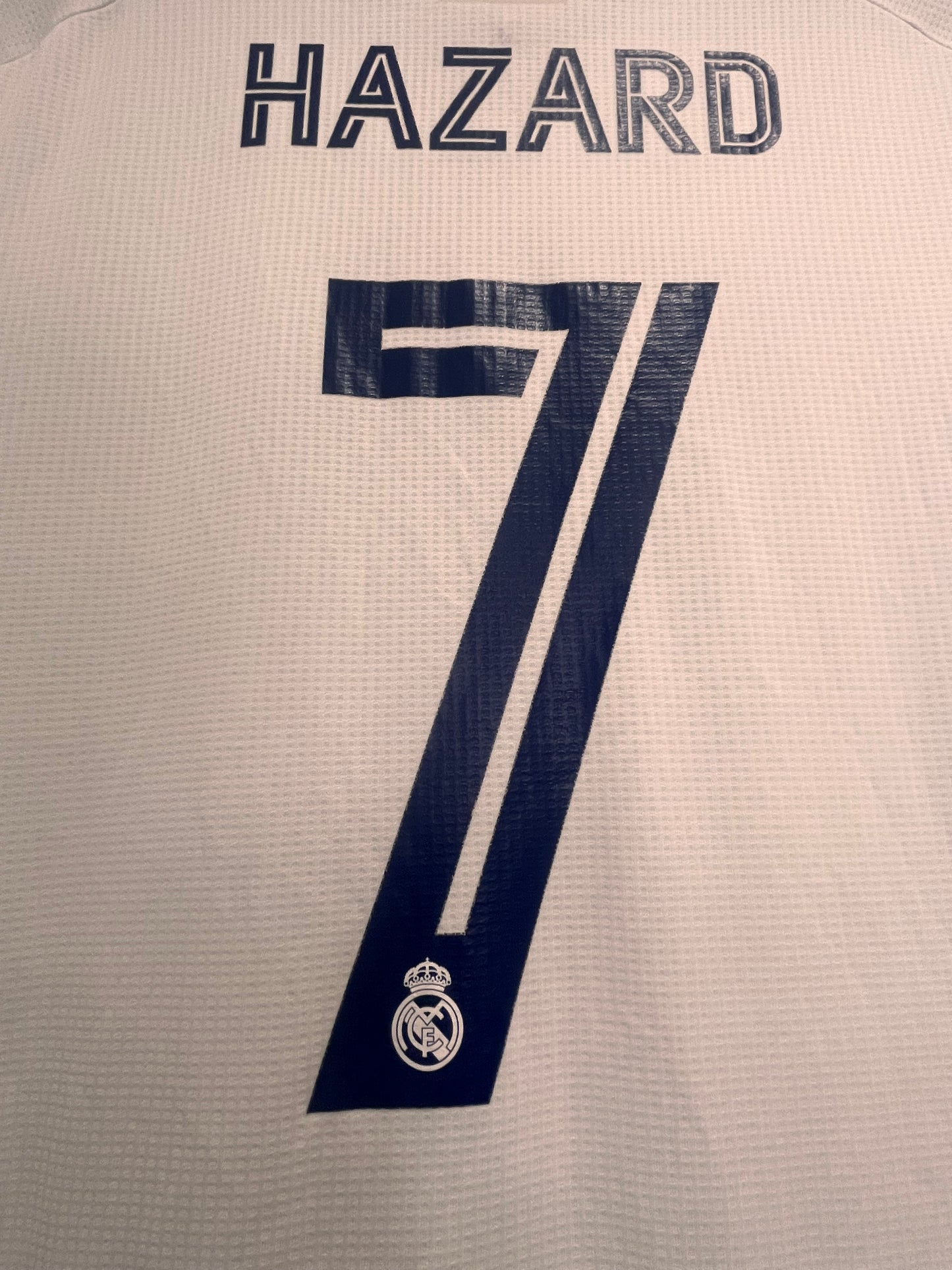 Real Madrid 2021-22 Home Heatrdy Hazard 7 - L - FM4736