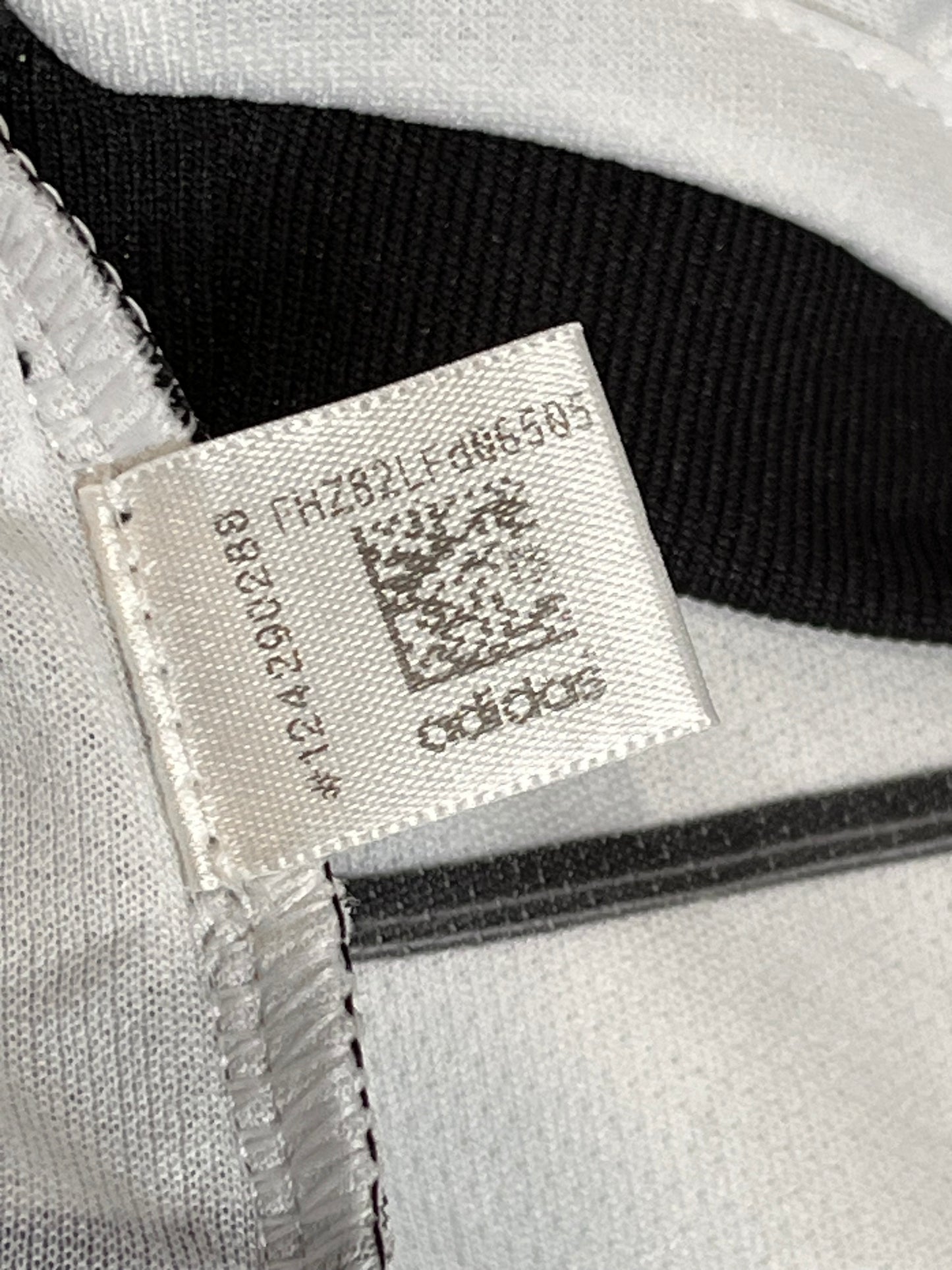 Germany 2020-21 Home - L - EH6105