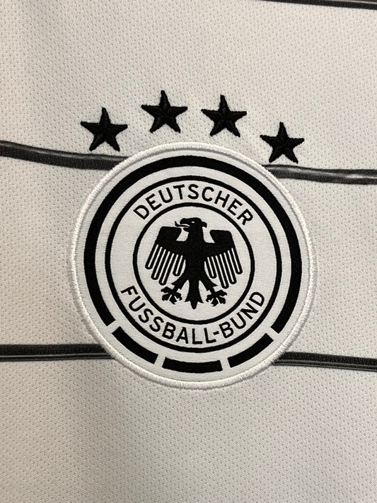 Germany 2020-21 Home - L - EH6105