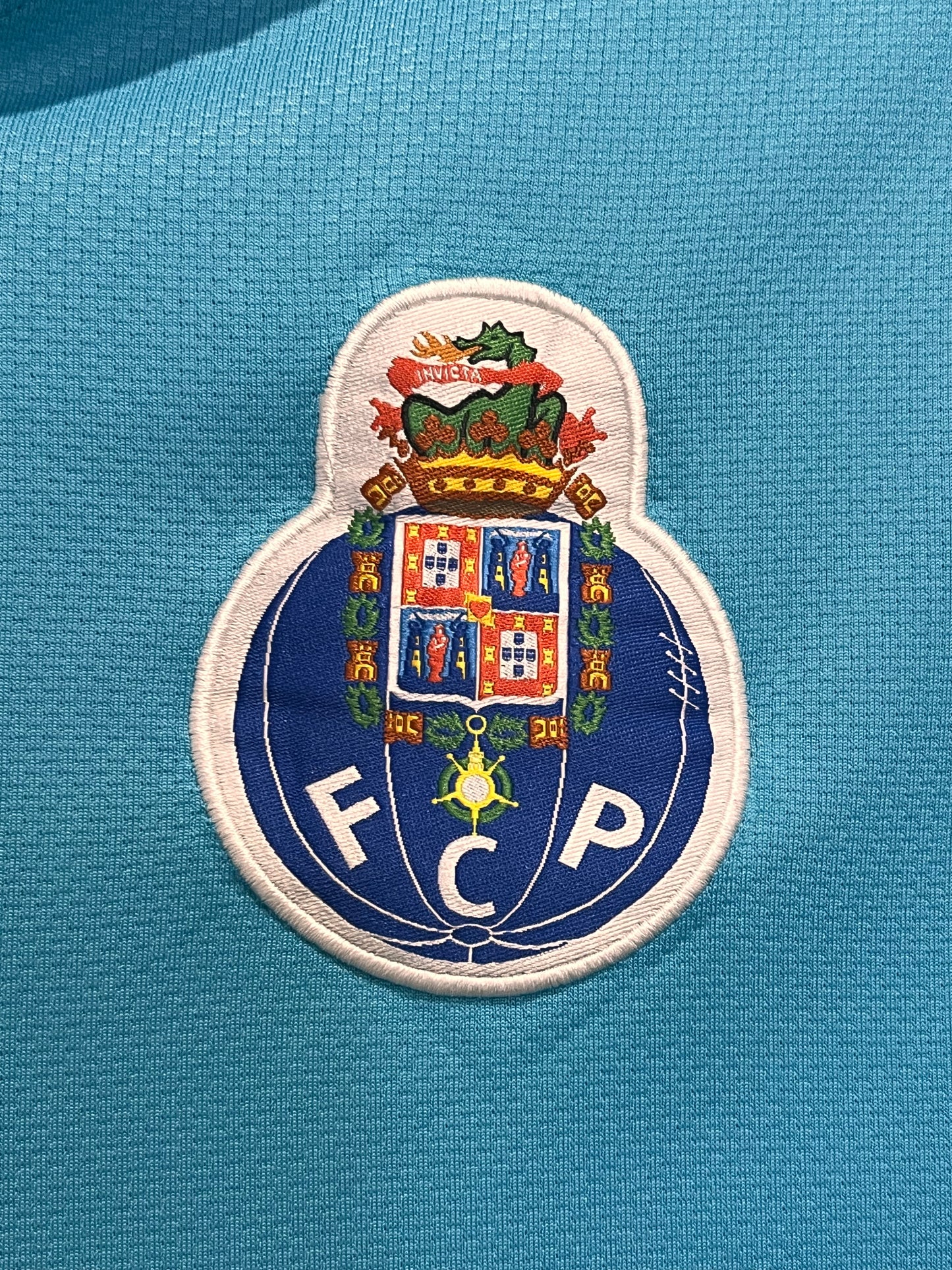 FC Porto 2008-09 Away player issue - L