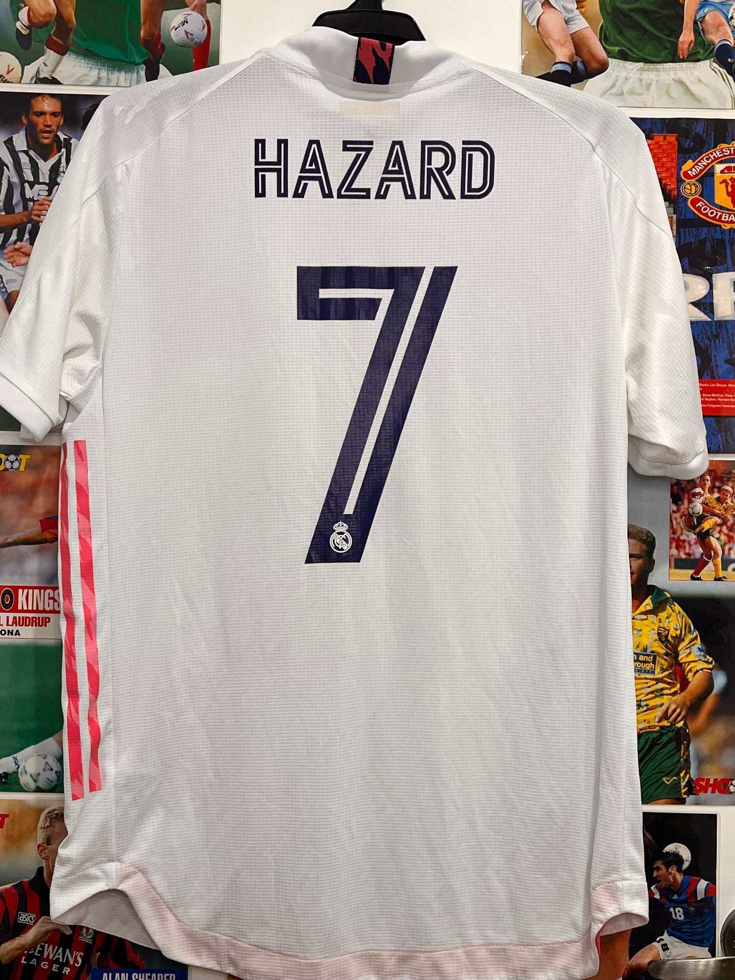 Real Madrid 2021-22 Home Heatrdy Hazard 7 - L