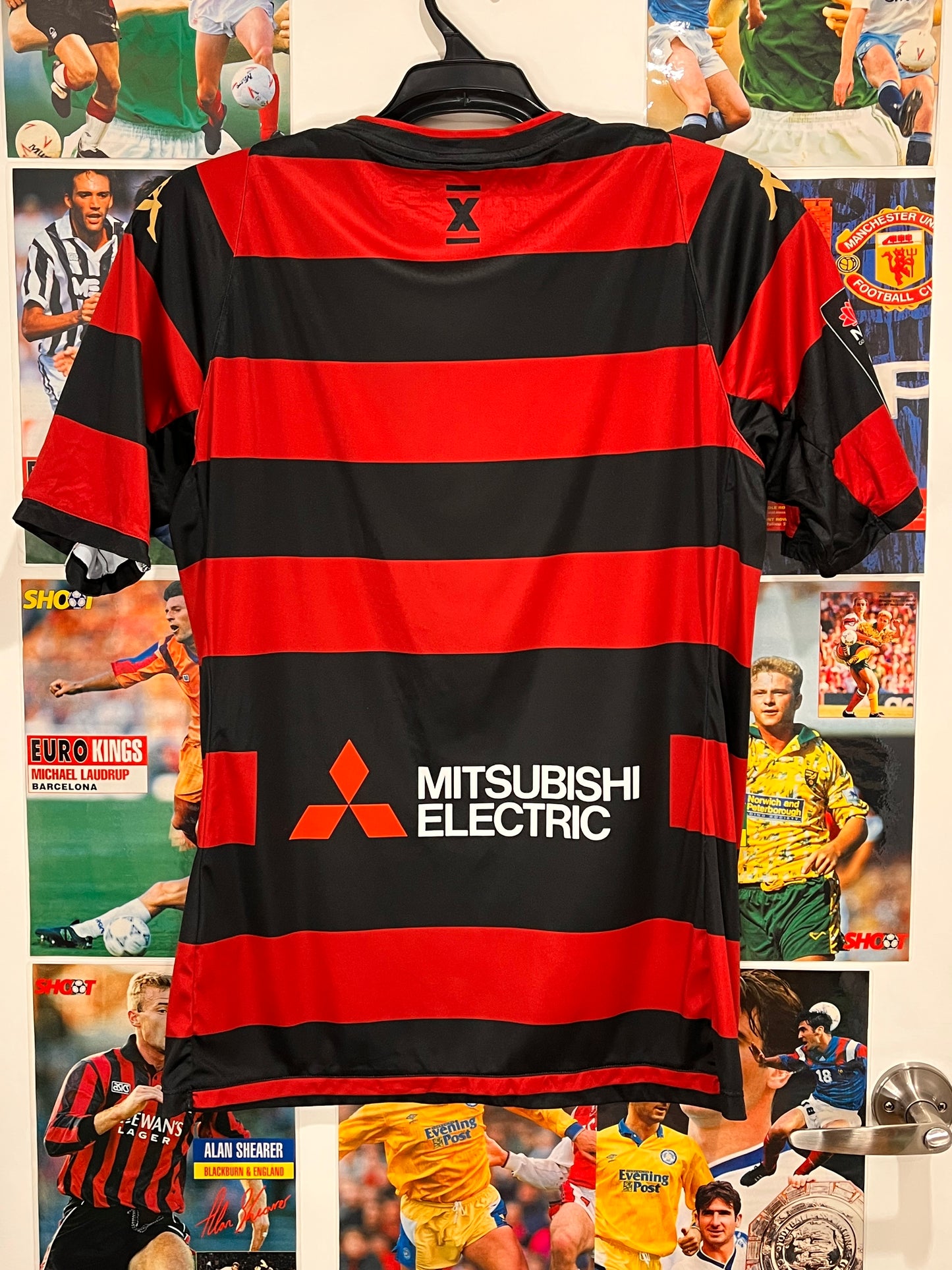 Western Sydney Wanderers 2021-22 Home - L - AE37137