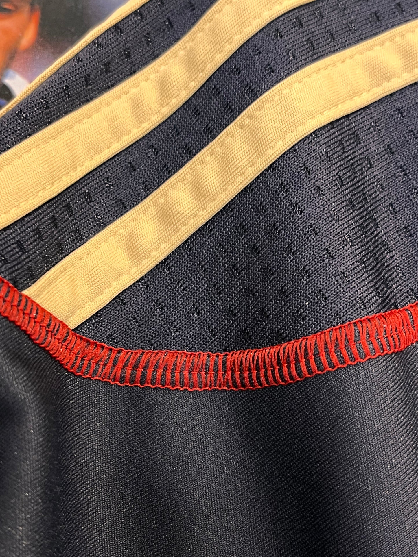 Liverpool 2009-10 Away - S - E85670