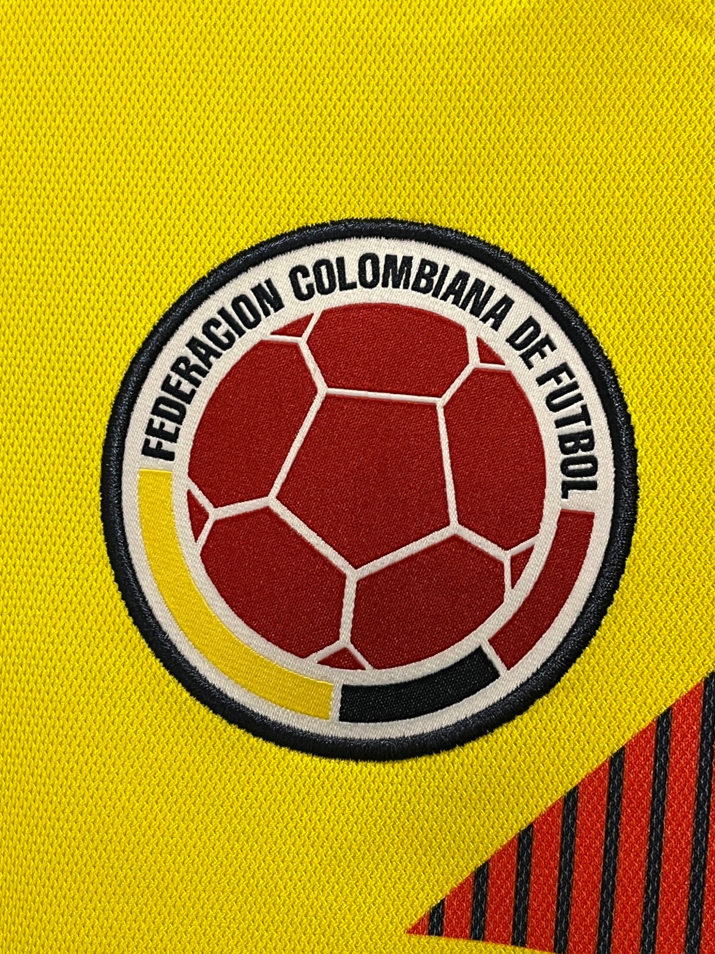 Colombia 2018-19 Home - XL - CW1526