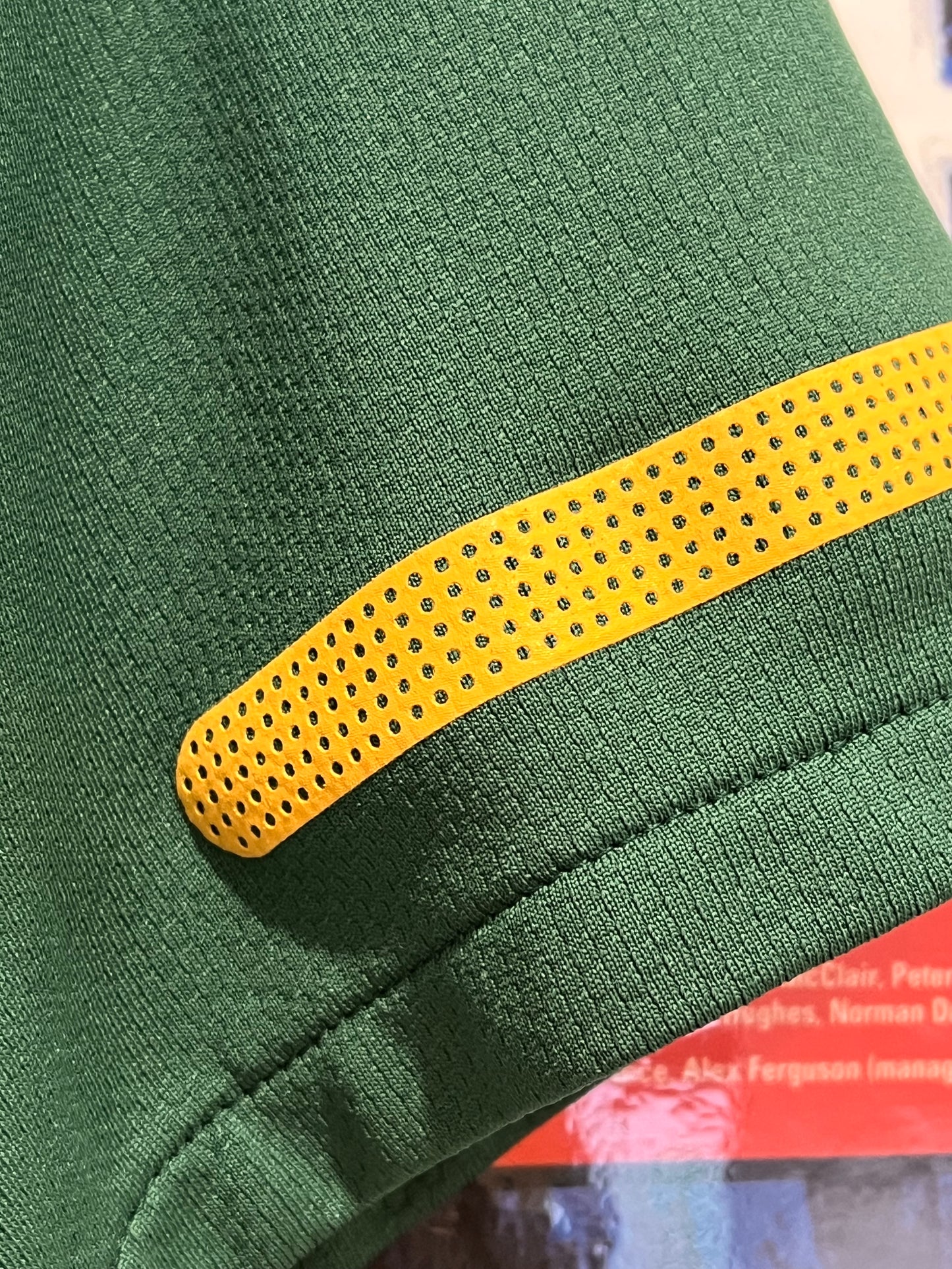 Australia Socceroos 2010-11 Home - S - 377359-702