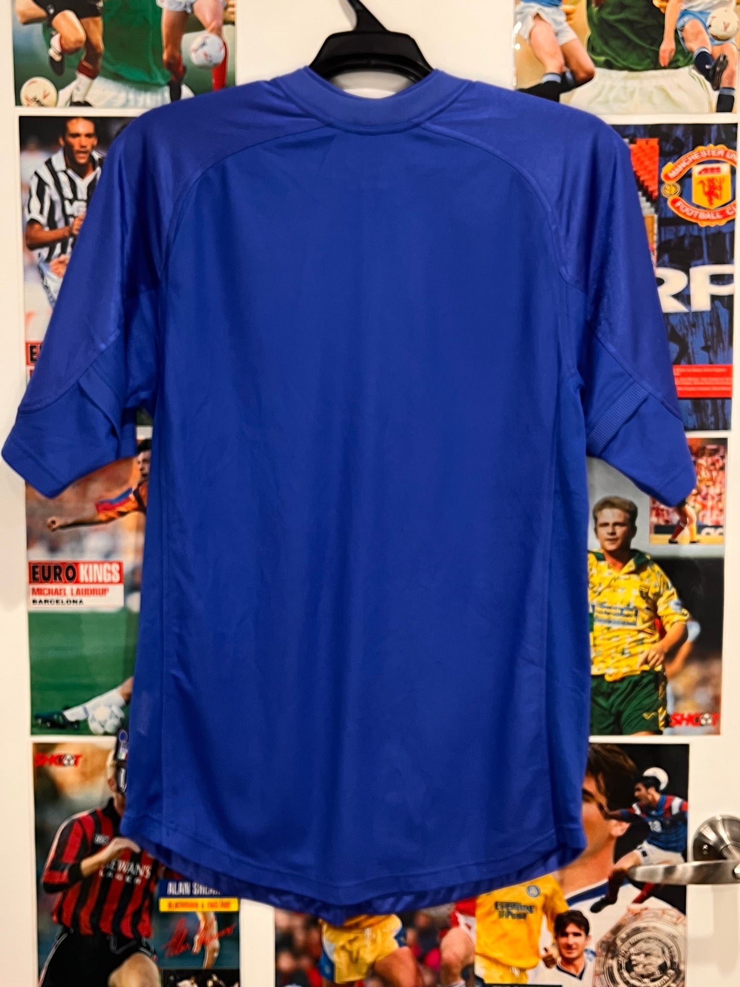 Italy 2004-04 Home - L - 731225