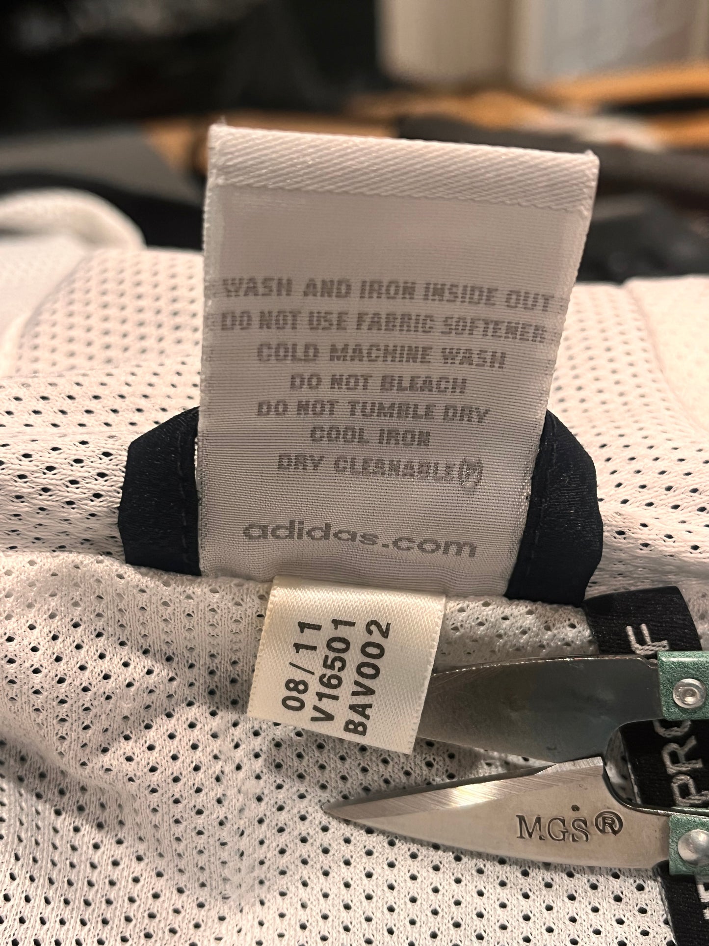 Sydney FC 2011-12 Weatherproof jacket - M - V16501