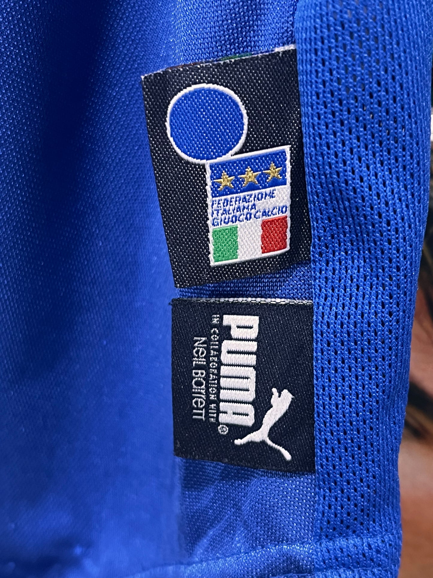 Italy 2004-04 Home - L - 731225