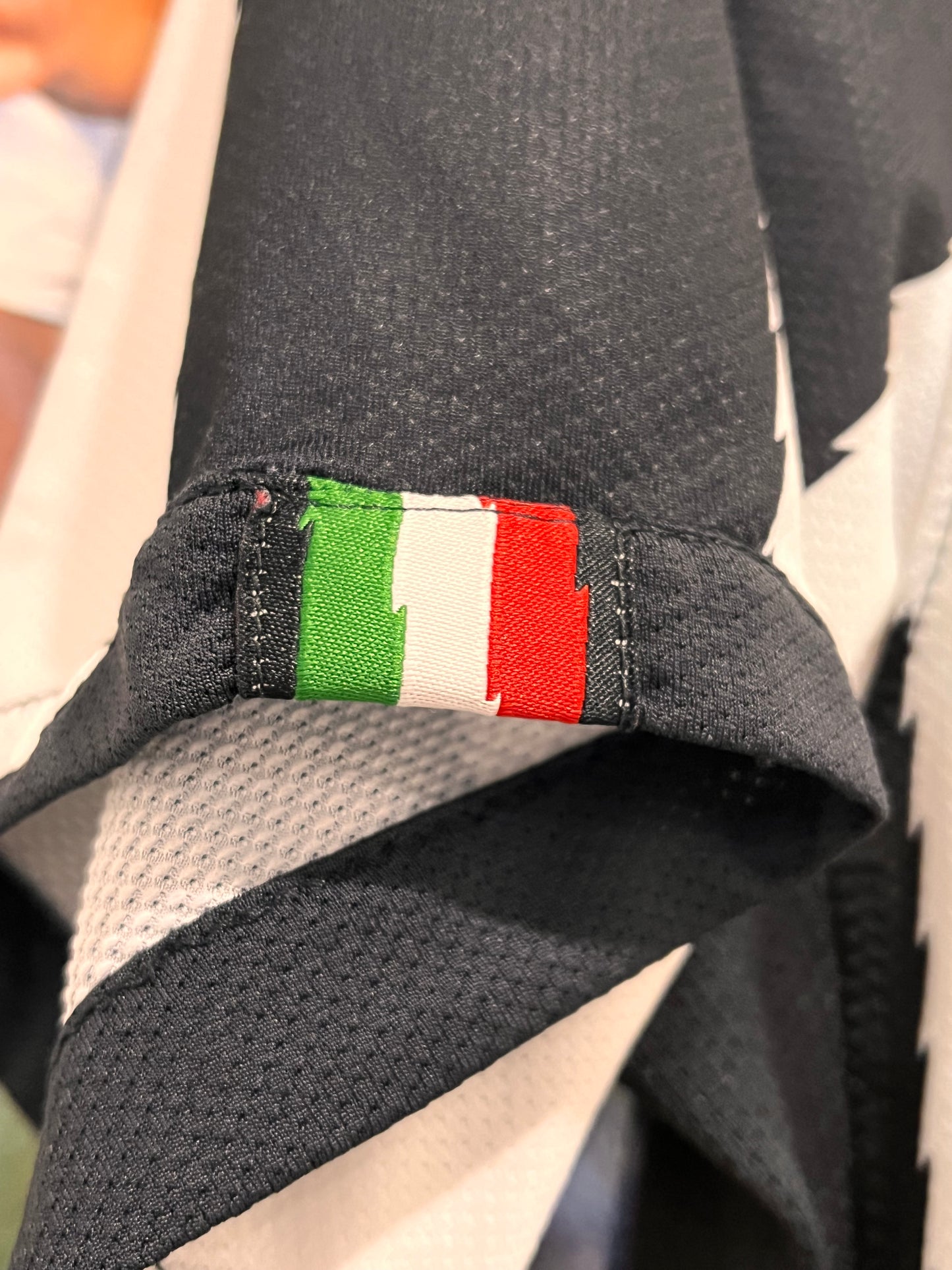 Juventus 2010-11 Home - S - 382260-010