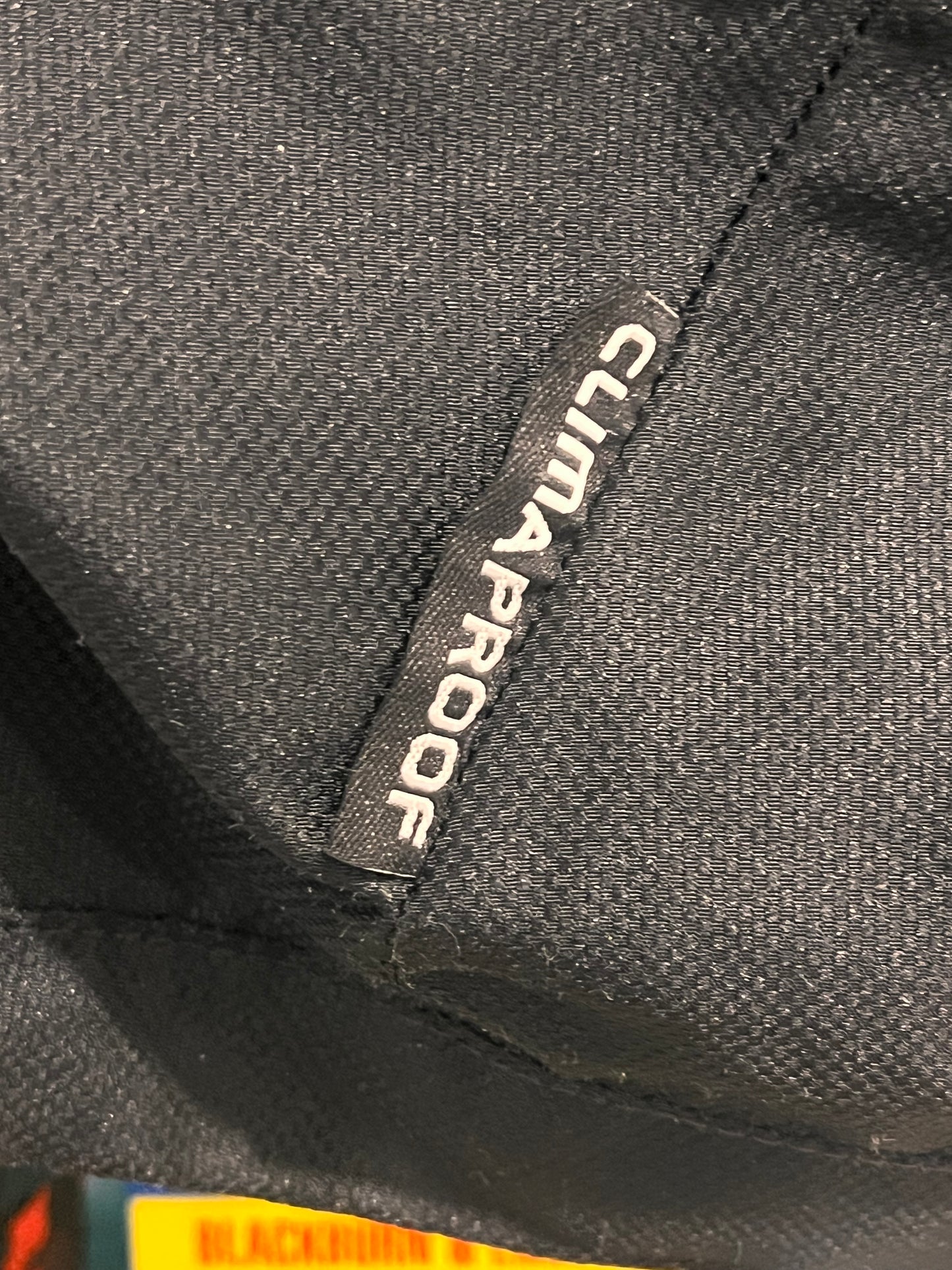 Sydney FC 2011-12 Weatherproof jacket - M - V16501