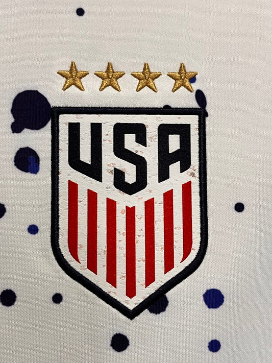 USA 2023 Home - L - DR3972-101