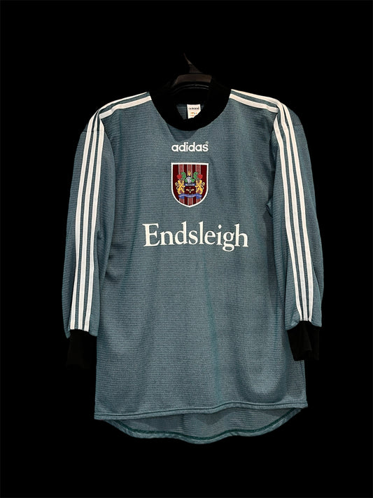 Burnley 1996-98 Goalkeeper - M