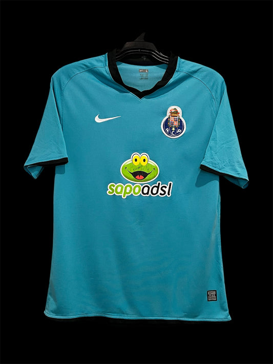 FC Porto 2008-09 Away player issue - L