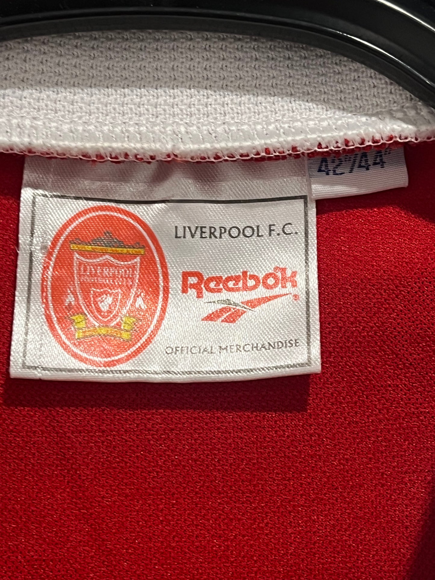 Liverpool 1996-98 Home - L - 961733
