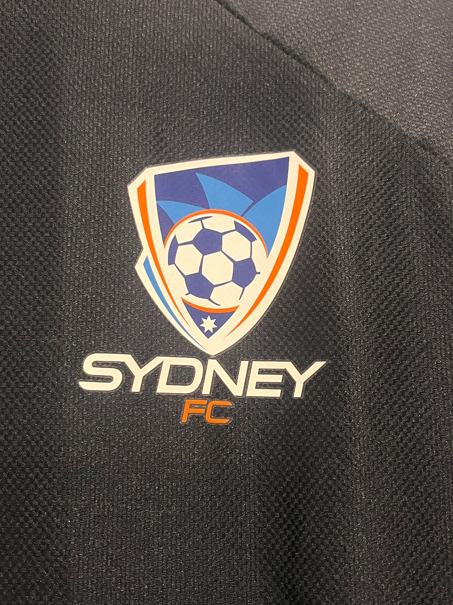 Sydney FC 2011-12 Weatherproof jacket - M - V16501