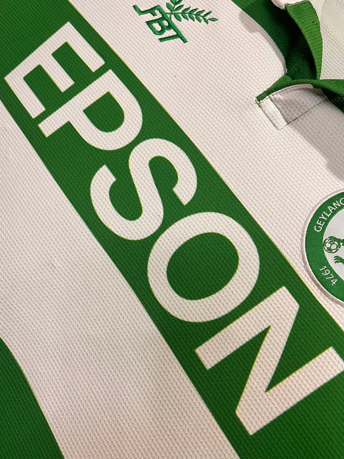 Geylang 2017-18 Home - S