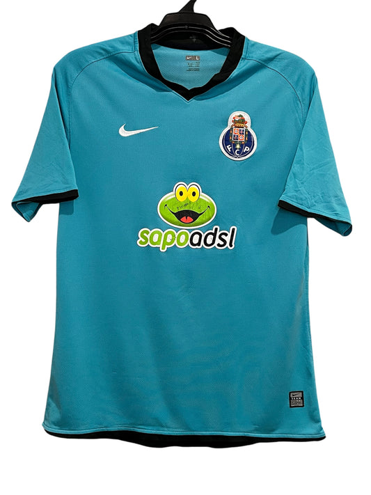 FC Porto 2008-09 Away player issue - L